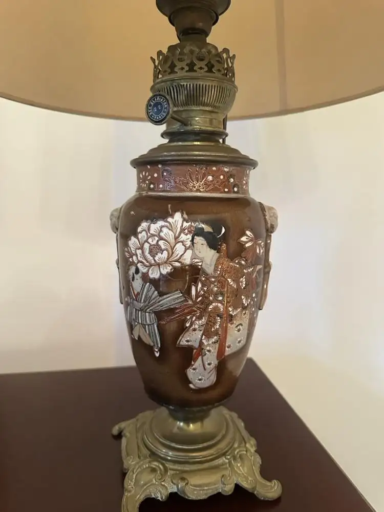 Lampe p�trole vase japonais Satsuma